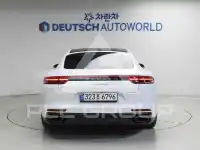 2018 Porsche Panamera