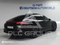 2018 Porsche Panamera