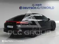 2018 Porsche Panamera