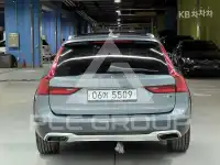 2018 Volvo V90