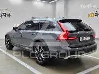 2018 Volvo V90