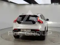 2018 Volvo V40