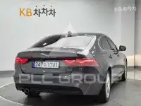 2018 Jaguar XF