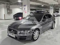 2018 Jaguar XE