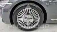 2019 Genesis G90