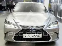 2019 Lexus ES