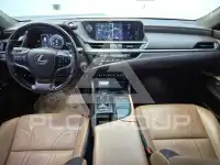 2019 Lexus ES