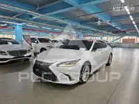2019 Lexus ES