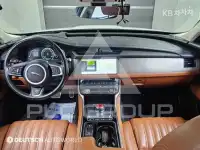 2019 Jaguar XF