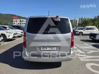 2020 Hyundai Starex