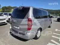 2020 Hyundai Starex