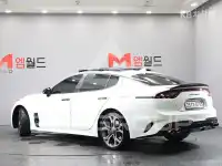 2020 KIA Stinger