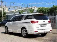 2020 KIA Carnival