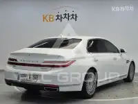 2020 Genesis G90