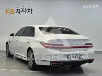 2020 Genesis G90