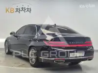 2020 Genesis G90