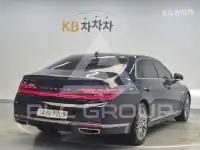 2020 Genesis G90