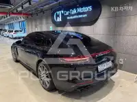 2020 Porsche Panamera