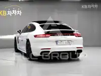 2020 Porsche Panamera