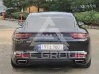 2020 Porsche Panamera