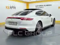2020 Porsche Panamera