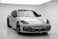 2020 Porsche Panamera