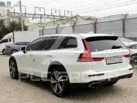 2020 Volvo V60