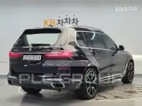 2021 BMW X7