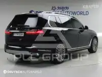 2021 BMW X7