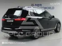 2021 BMW X7