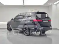 2021 BMW X7