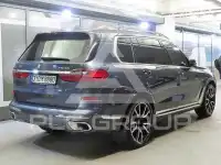 2021 BMW X7