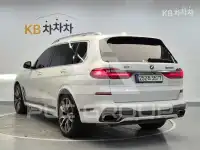 2021 BMW X7
