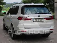 2021 BMW X7