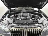 2021 BMW X7