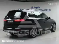 2021 BMW X7