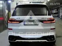 2021 BMW X7