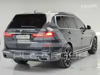2021 BMW X7