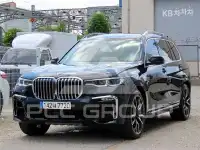 2021 BMW X7