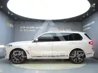 2021 BMW X7