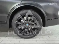 2021 BMW X7