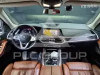 2021 BMW X7