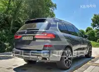 2021 BMW X7