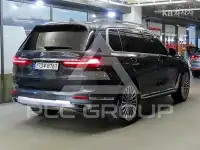 2021 BMW X7