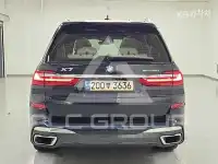 2021 BMW X7