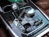 2021 BMW X7