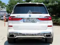 2021 BMW X7