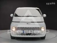 2021 Hyundai Staria