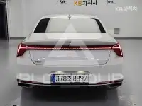 2021 KIA K8