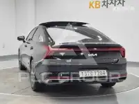 2021 KIA K8